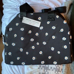 New daisy Alice + Olivia duffel bag